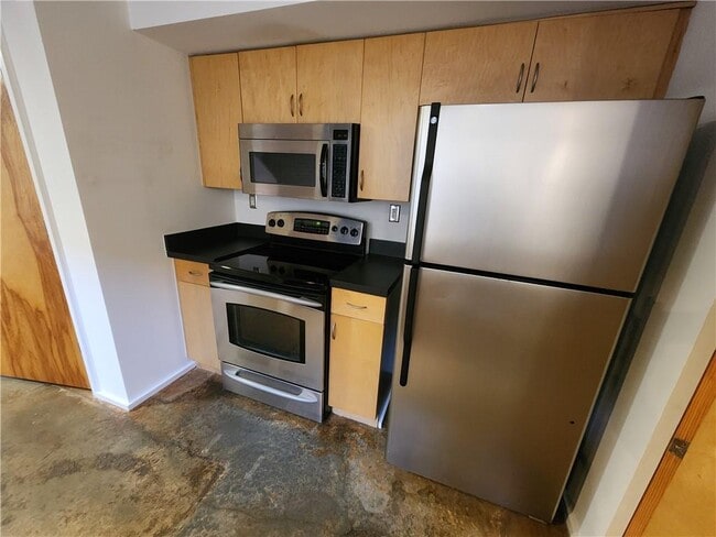 Photo - 195 Arizona Ave NE