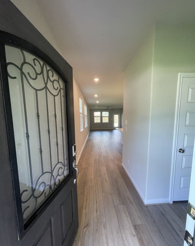 Photo - 7052 Silverleaf Oak St