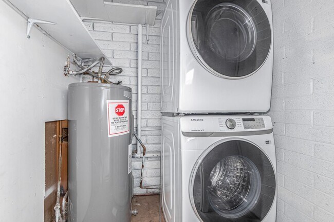 Photo - Rossmore Apartments