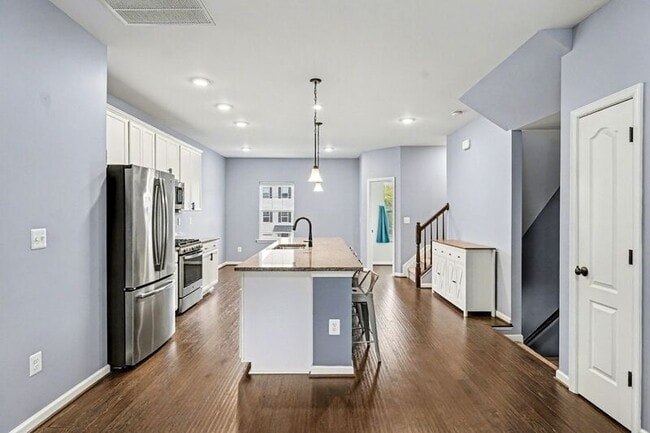 Photo - 2444 Drake Ln