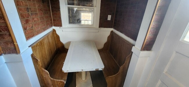 Photo - ALL PROSPECTIVE TENANTS MUST SUBMIT A $58 ...