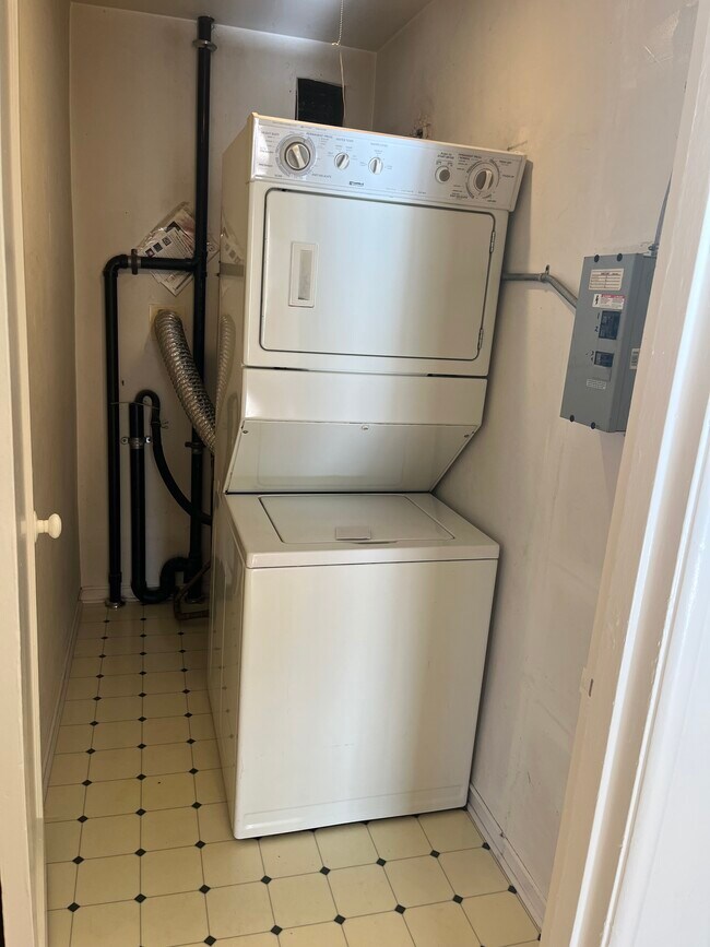 Photo - 919 Dwight Way Unit 919 Dwight Way