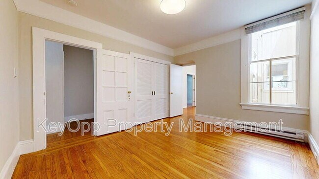 Photo - 1412 Lyon St Unit #A