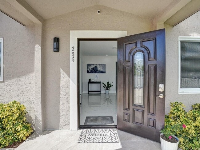 Photo - 255 Glouchester St