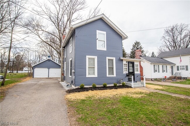 Photo - 112 Chestnut St