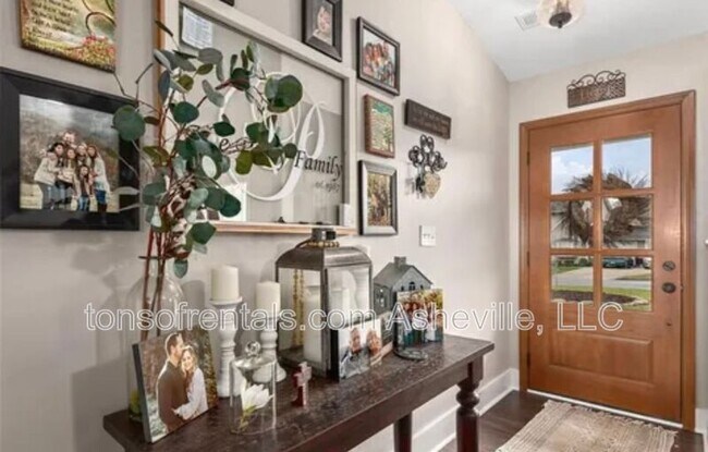 Photo - 108 Sandpiper Ct