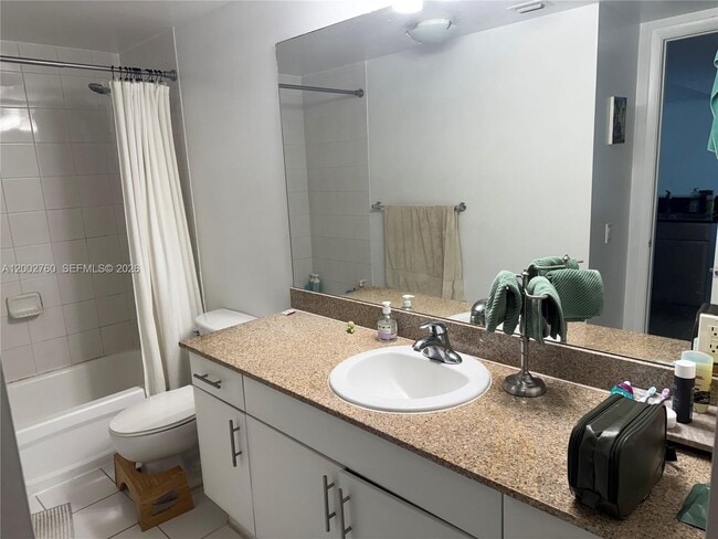 Photo - 1861 NW S River Dr