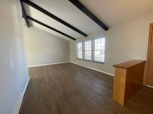 Photo - $0 DEPOSIT OPTION. TRI-LEVEL AURORA HOME WITH MODERN AMENITIES AND SPACIOUS INTERIORS