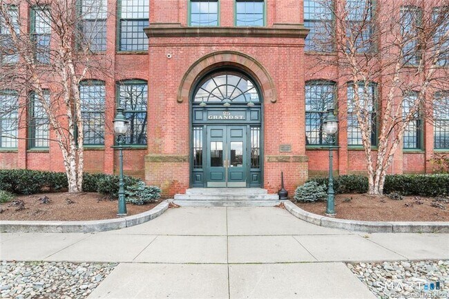 25 Grand St Unit 112