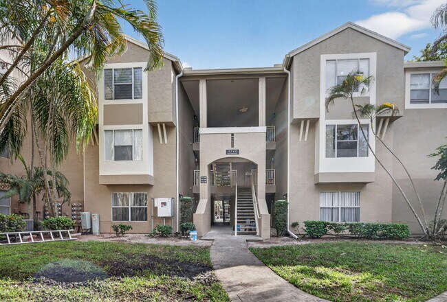 Building Photo - 1740 Palm Cove Blvd Unit 4-307