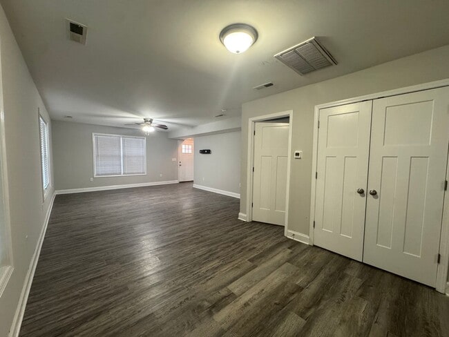 Photo - Spacious five bedroom, two bathroom home s...