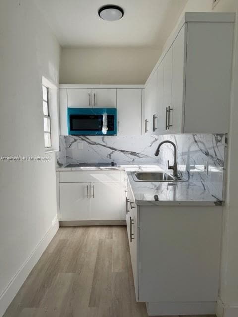 Building Photo - 2340 SW 14th St Unit B