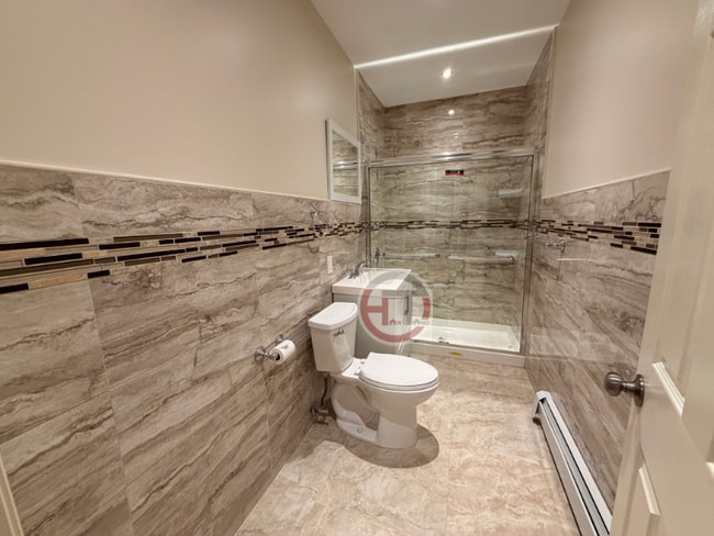 Photo - 2320A Powell Ave