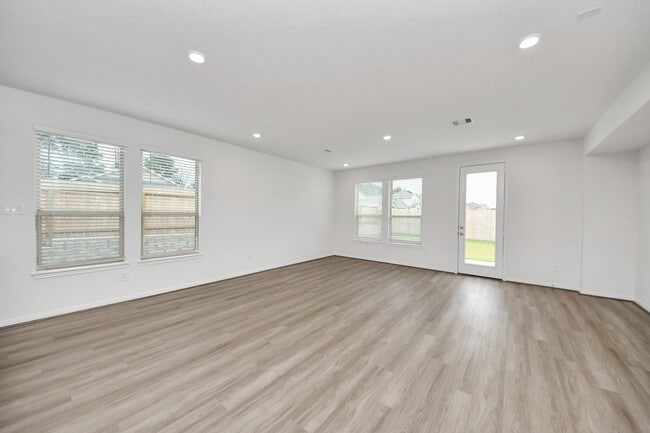 Photo - 18211 Dahlia Dale Dr