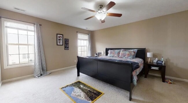 Photo - 206 Gentian St
