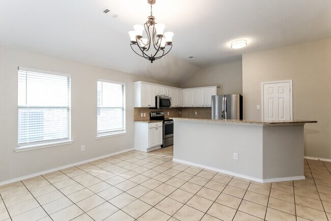Photo - 129 Arbordale Way