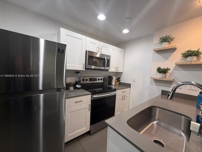 Photo - 541 NW 33rd St Condo Unit 3