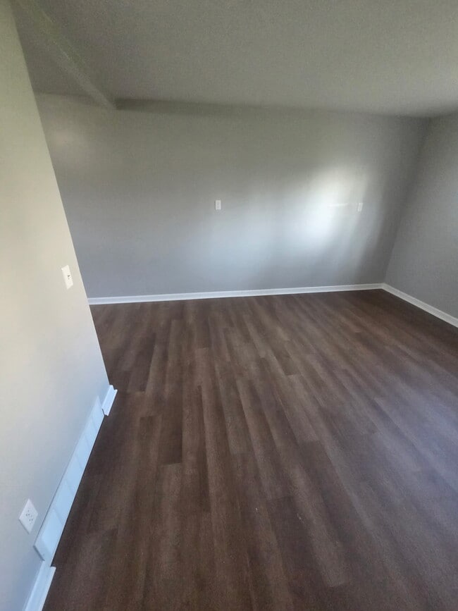 Photo - 1040 Bowerman Dr. Unit 2