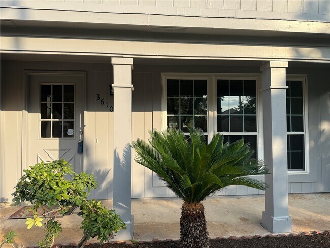 Photo - 3610 Bartons Ln