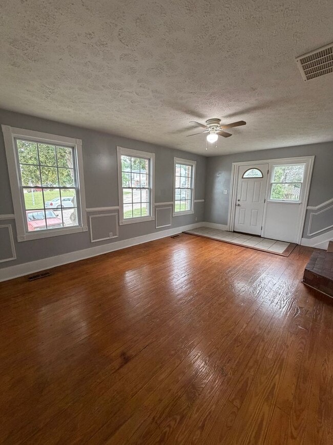 Photo - Beautiful 3 bed 2.5 Br Townhome Coming Soon