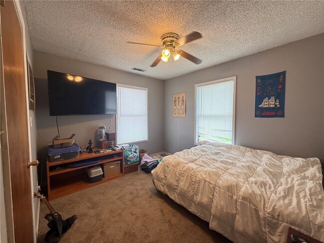 Photo - 2110 Emma Ave