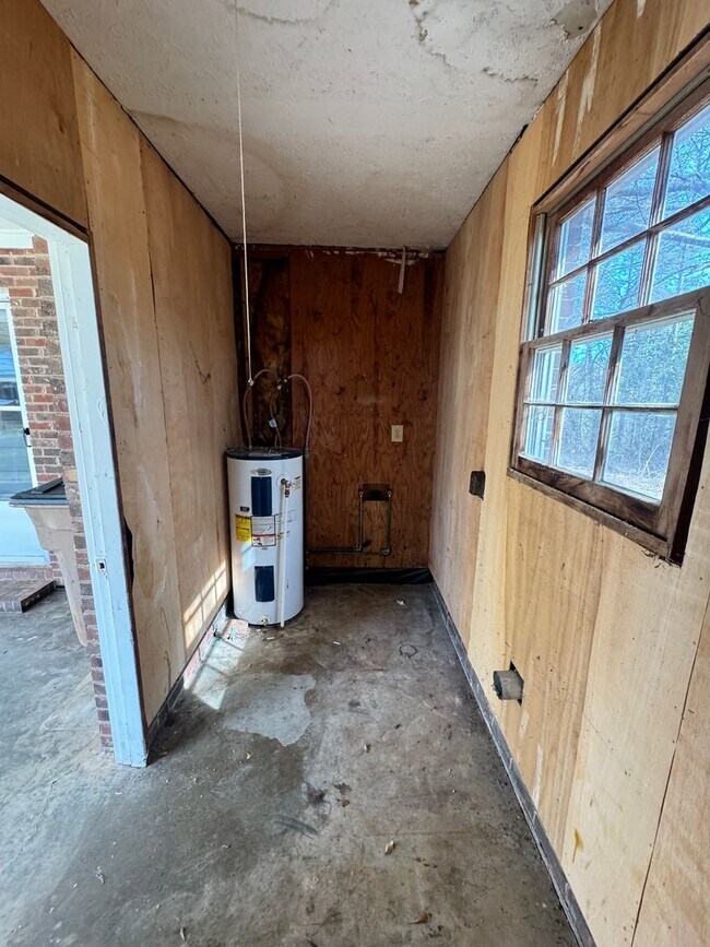 Photo - 2 bedroom / 1 office / 1 bathroom in Shelby, NC