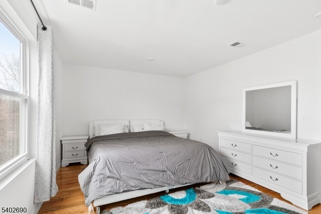 Photo - 244 Pomona Ave