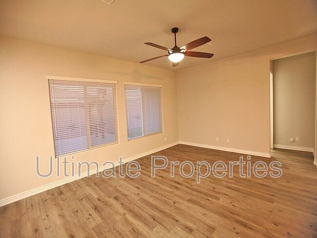 Photo - 8548 W Midway Ave