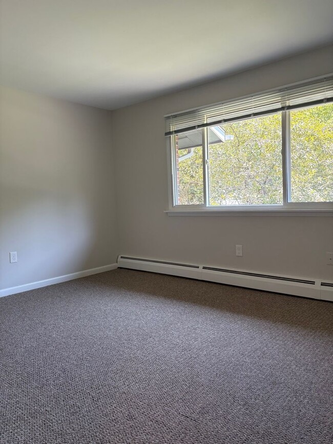 Photo - 2 Bedroom Townhouse Apartment Unit F-09