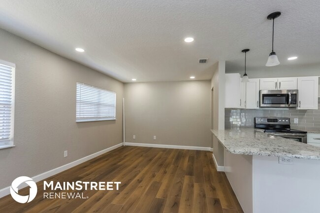 Photo - 7144 35th Ave N