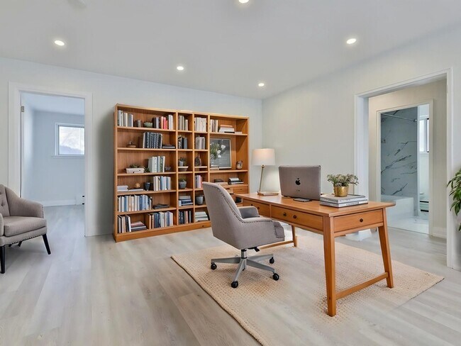 Photo - 251-285 The West Mall