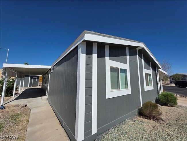 Building Photo - 3253 Calanda St