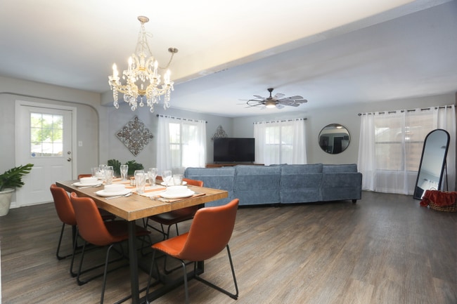 Photo - 9011 Welles Way