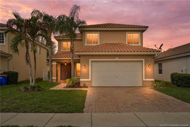 Photo - 2736 SW Butterfly Ln