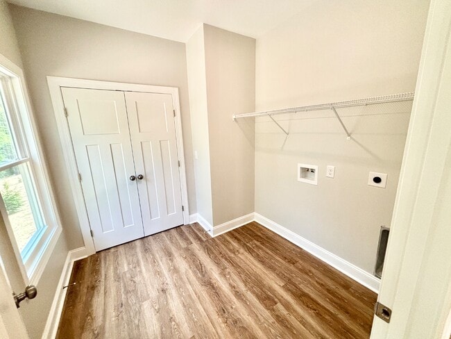 Photo - 411 Pleasant Hill Rd