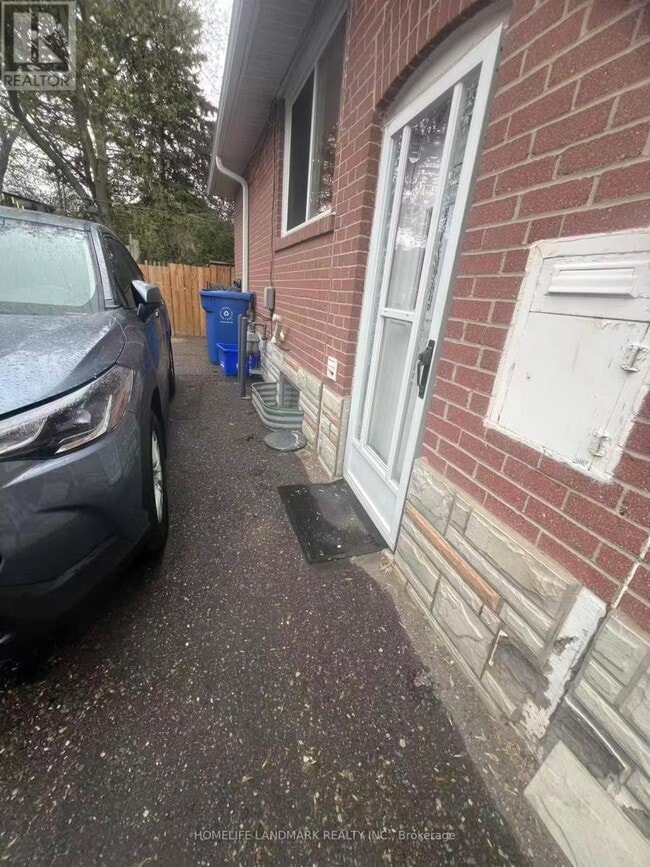 Photo - 94 Longford Dr