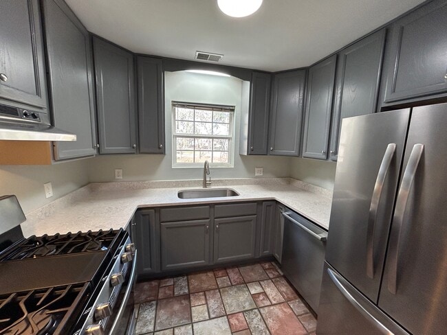 Photo - 9 Morningside Dr