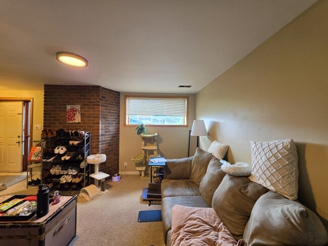 Photo - 1704-1748 48 Ave SW