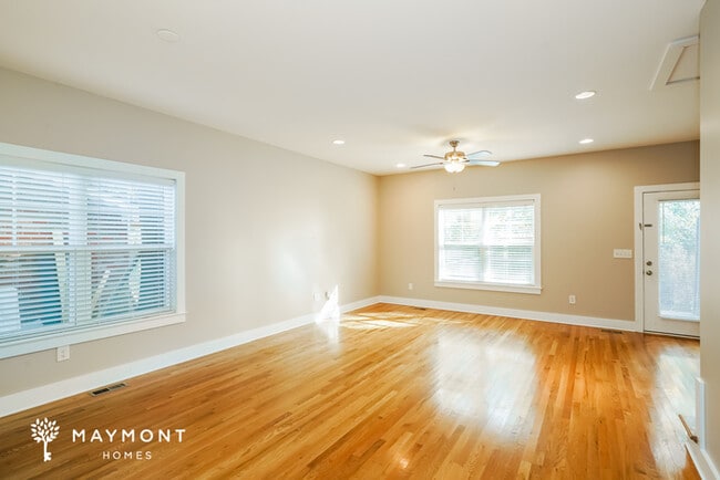 Photo - 2022B Greenwood Cir