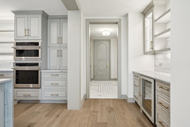 Photo - 1717 Bissonnet St Unit 1106