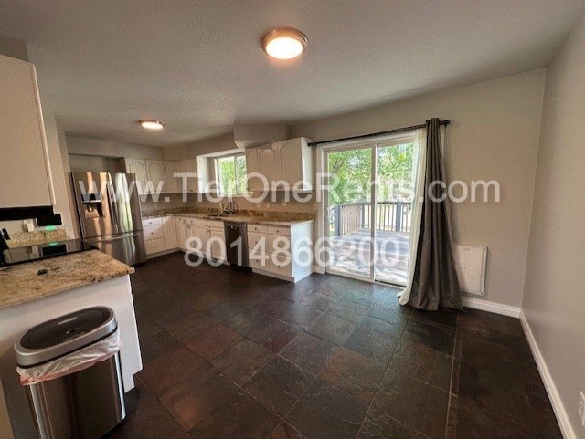 Photo - This property offers a NO DEPOSIT option available for qualified renters!