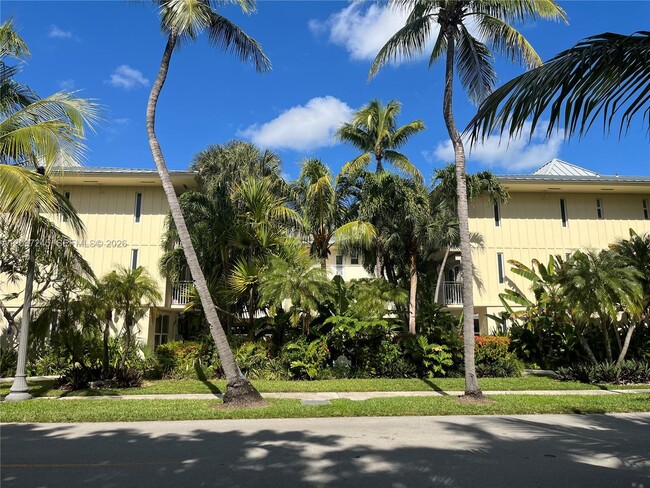 Building Photo - 255 Sunrise Dr Unit 103