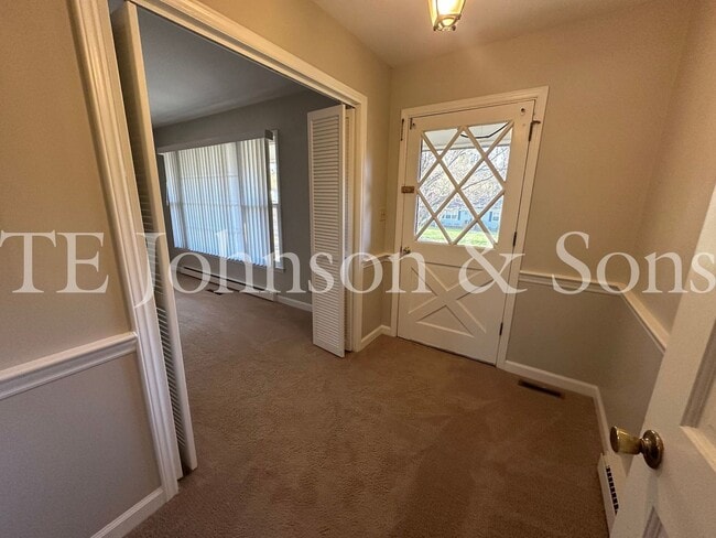 Photo - 2722 Winslow Ln