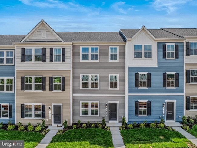 Photo - 1238 Cedar Vly Rd Townhome