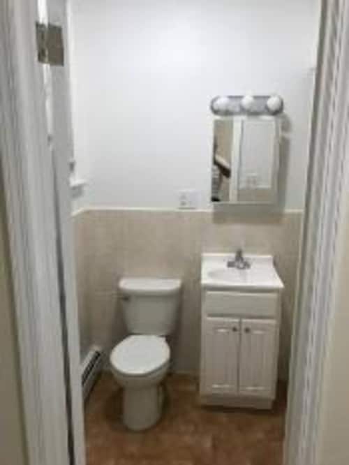 175 Wilson Ave Unit 2