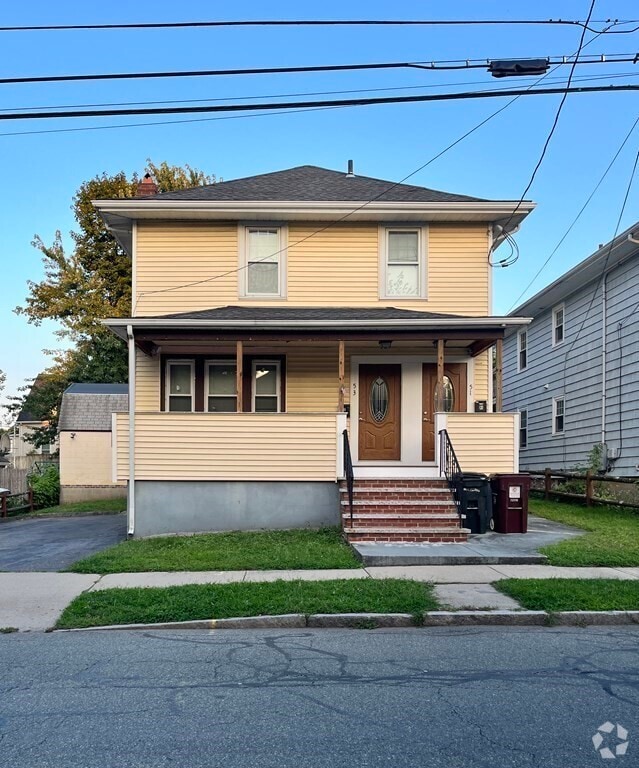 Building Photo - 53 W Elm Ave Unit 1 Rental