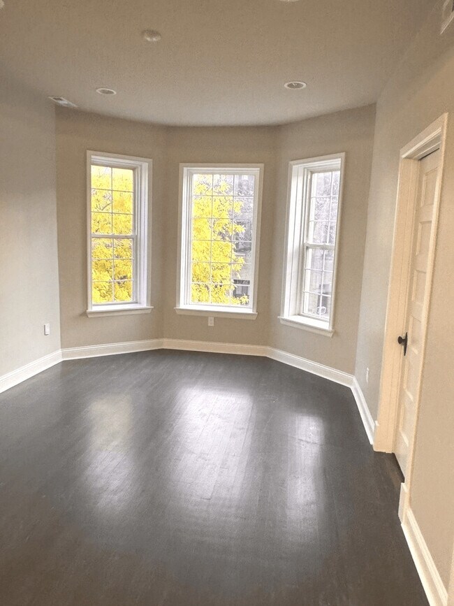 Photo - 2826 W Lyndale St Unit 2