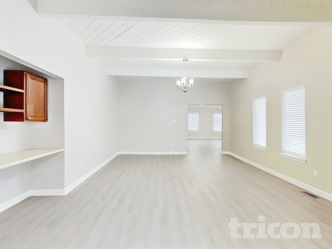 Photo - 9800 Denali Rd NE