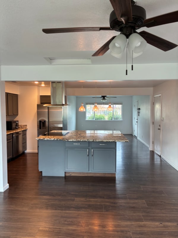 Photo - 1896 Barnett Way