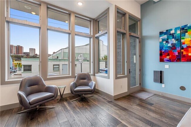 Photo - 1102 Muriel St